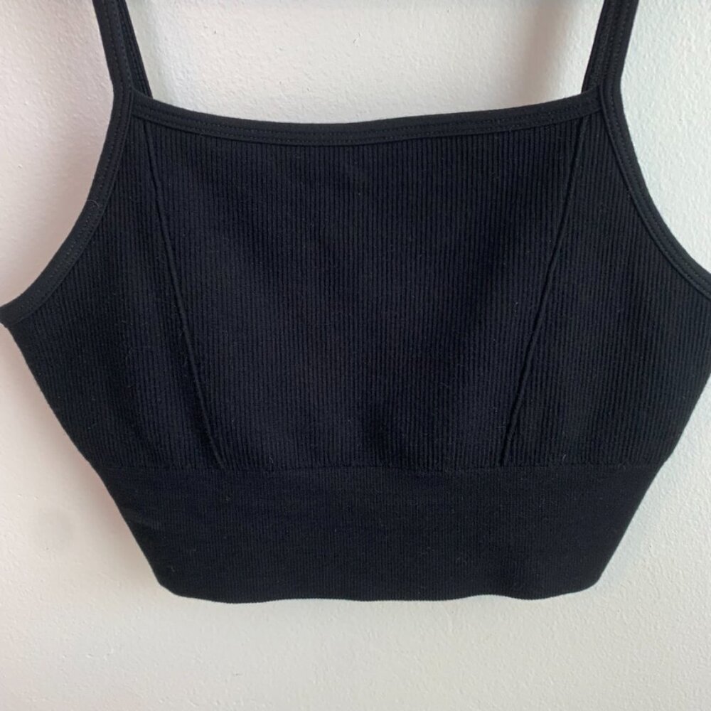 Fabletics Black Cloud Seamless Midi Bralette - Picture 5 of 7